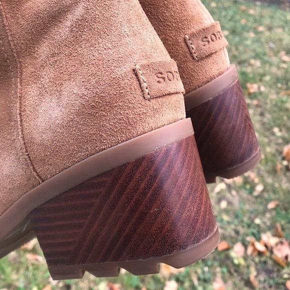 Sorel Suede Cate Heel Bootie Size 10 - Picture 8 of 9